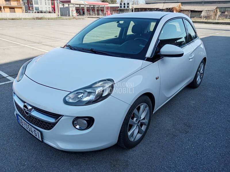 Opel Adam 