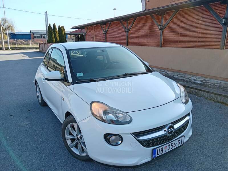 Opel Adam 