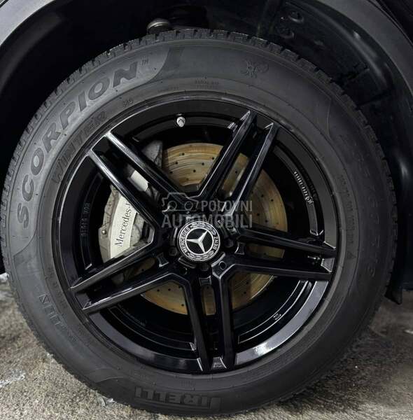 Pirelli 235/60 R18 Zimska