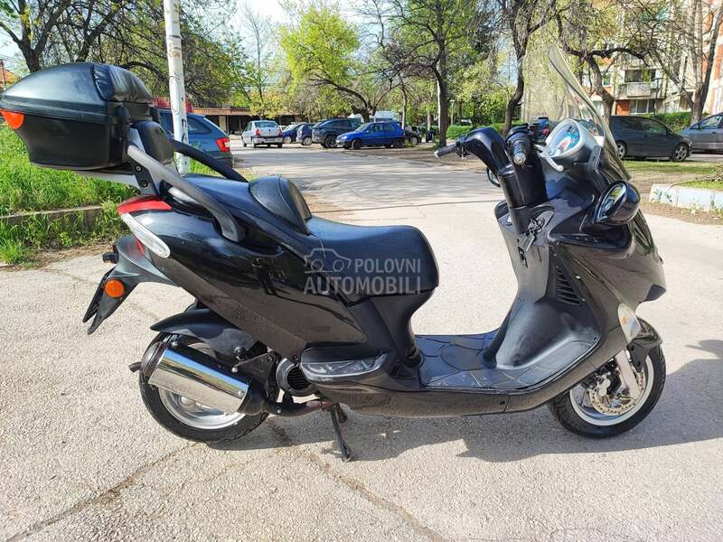 Kymco Grand Dink 50