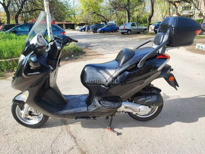 Kymco Grand Dink 50