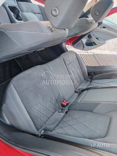 Volkswagen Golf 8 GTE