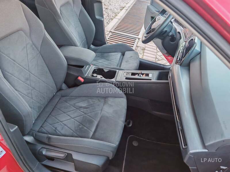 Volkswagen Golf 8 GTE