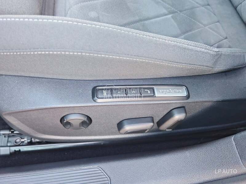 Volkswagen Golf 8 GTE