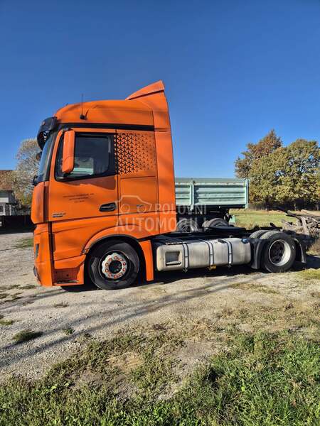 Mercedes Benz Actros