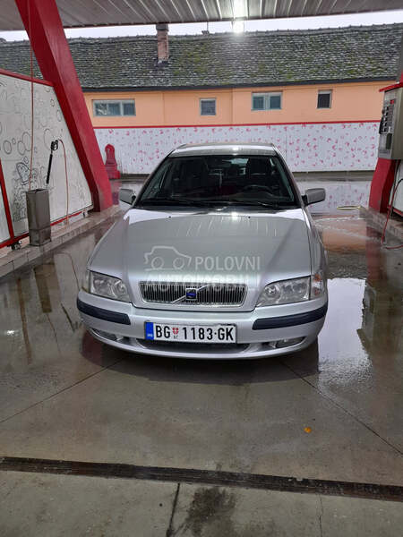 Volvo S40 
