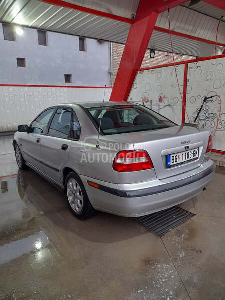 Volvo S40 