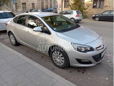 Opel Astra J 1.6cdti