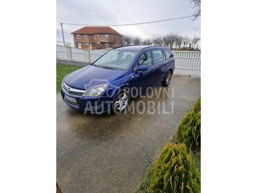 Levi far za Opel Astra H od 2004. do 2010. god.