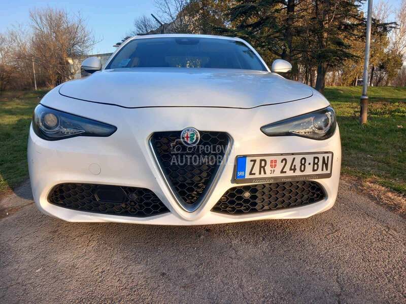 Alfa Romeo Giulia 