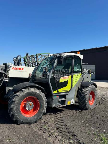 Claas scorpion 9055