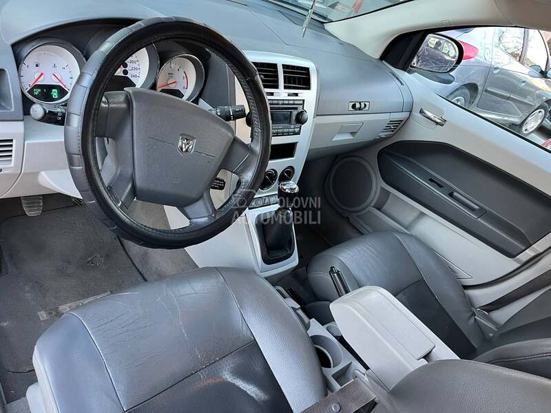 Dodge Caliber Ocuvan