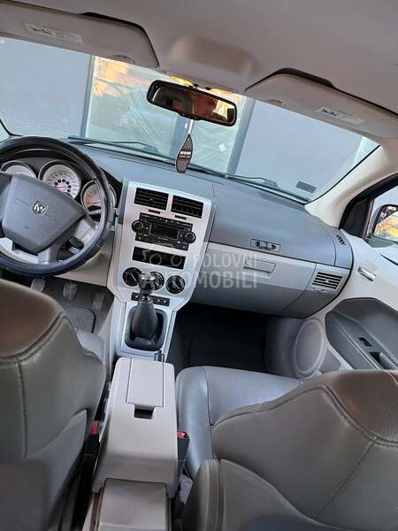 Dodge Caliber Ocuvan