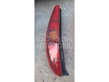 Stop svetlo Punto 2 3 za Fiat Punto od 2000. do 2010. god.