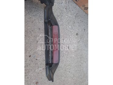 Trece stop svetlo za Fiat Punto od 2000. do 2010. god.