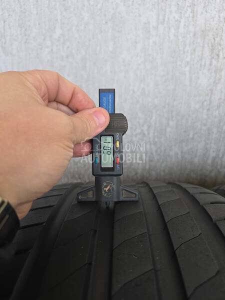 Bridgestone 255/40 R20 Letnja