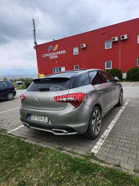 Citroen DS5 