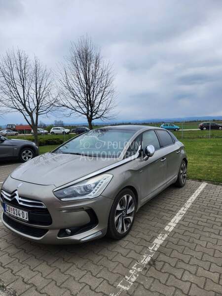 Citroen DS5 