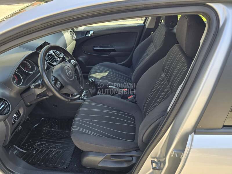 Opel Corsa D 