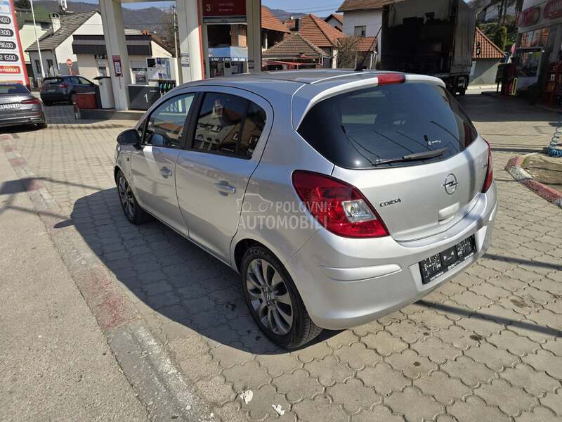 Opel Corsa D 