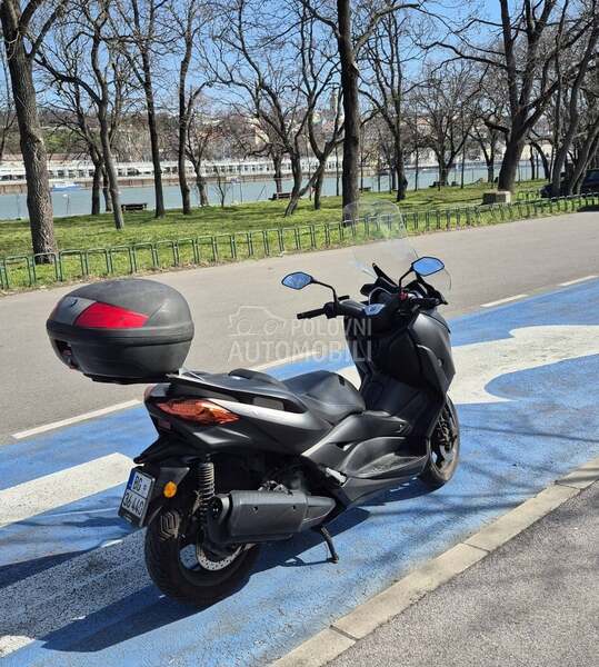 Yamaha X MAX 300