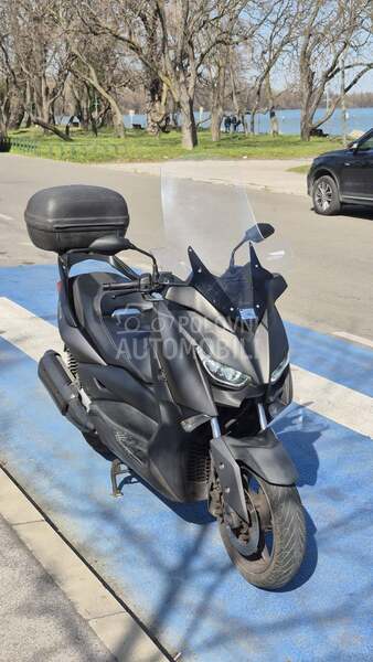 Yamaha X MAX 300