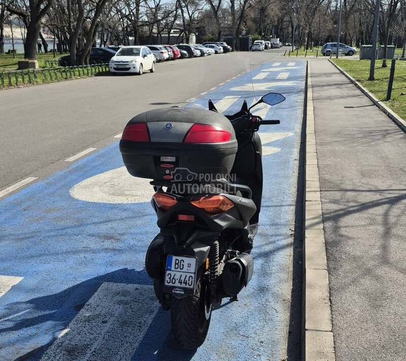 Yamaha X MAX 300