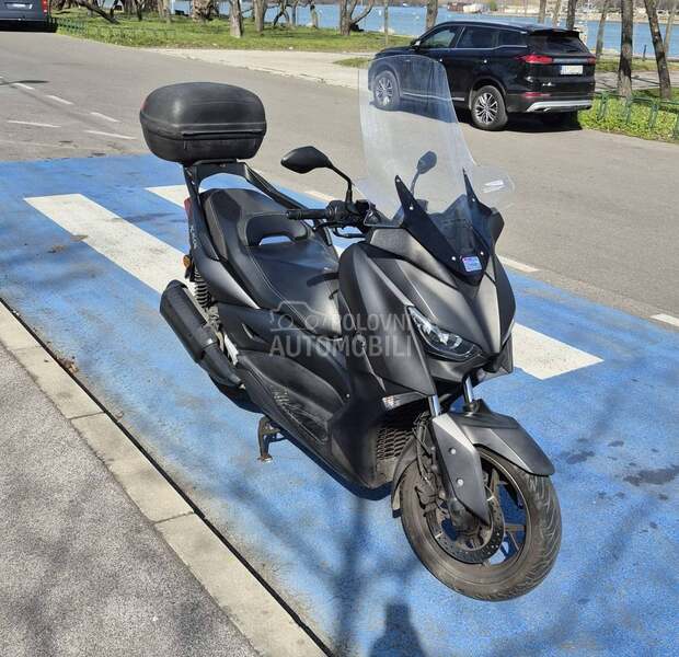 Yamaha X MAX 300