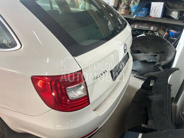 Stop svetlo levo/desno za Škoda Superb od 2013. do 2015. god.