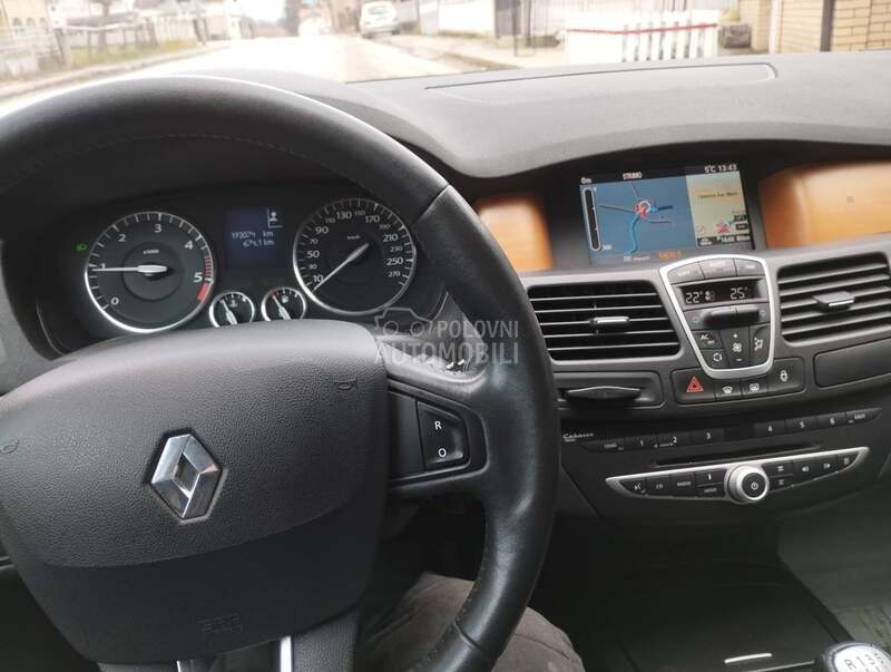 Renault Laguna Paris initiale