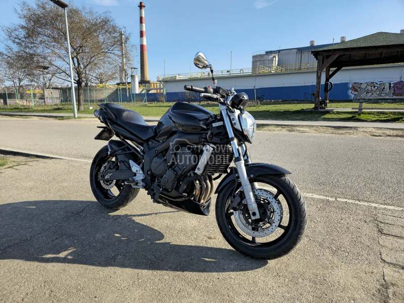 Yamaha FZ6