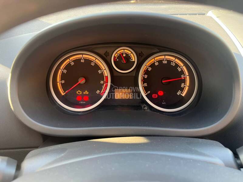 Opel Corsa D 