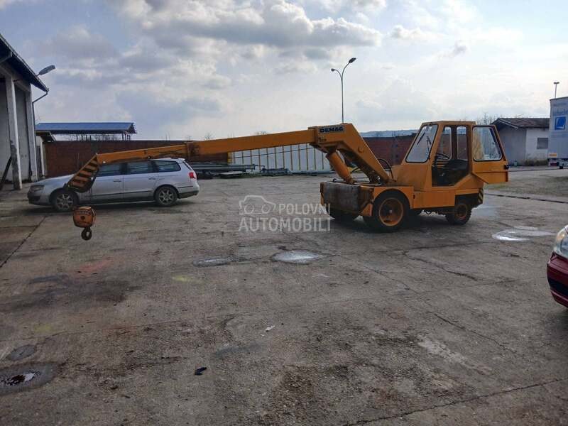 Demag V42