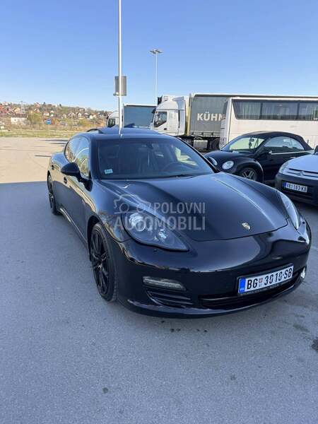 Porsche Panamera 4.8i