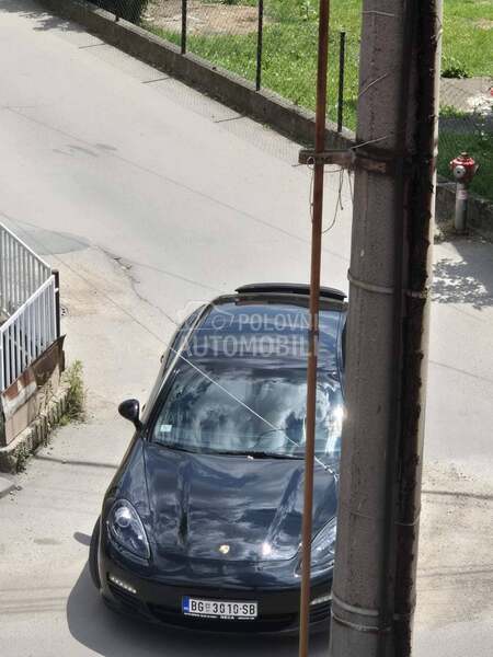 Porsche Panamera 4.8i