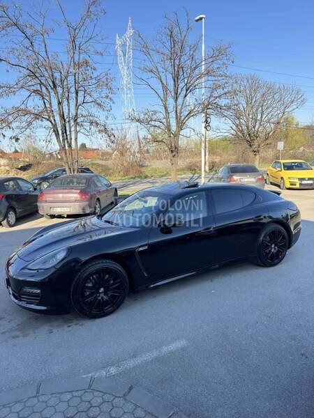 Porsche Panamera 4.8i