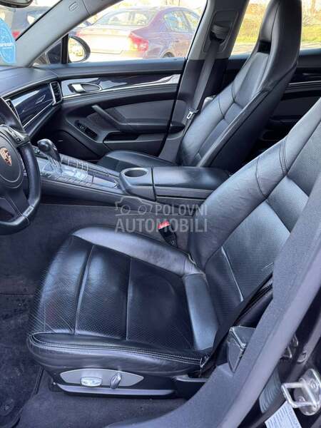 Porsche Panamera 4.8i