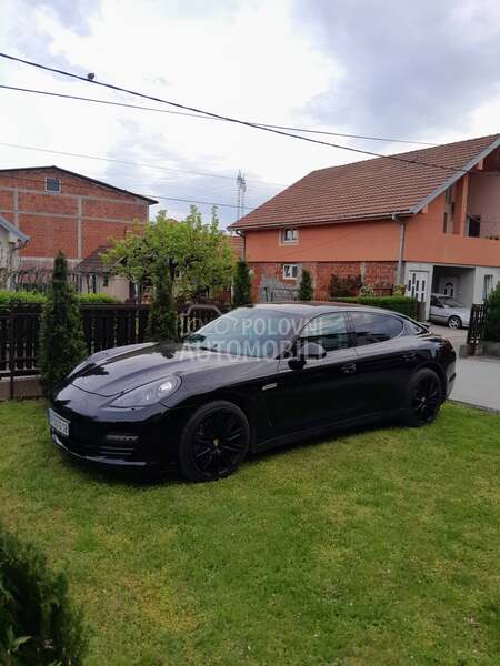 Porsche Panamera 4.8i