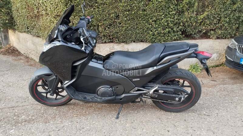 Honda NC 700 Integra