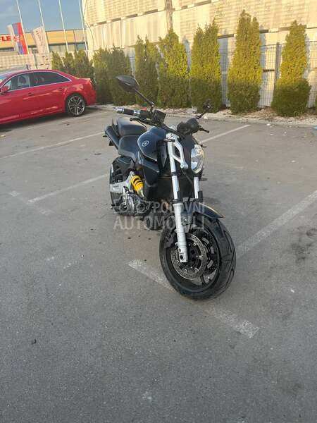 Yamaha mt03