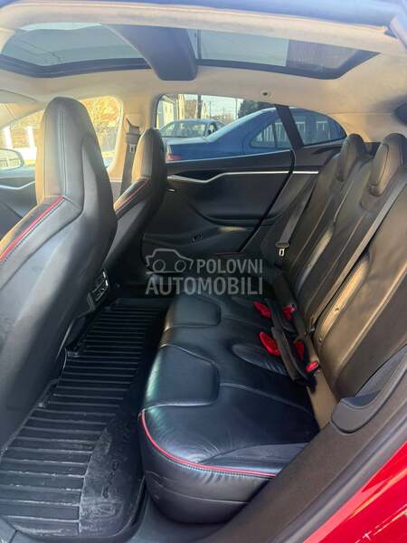 Tesla Model S P85
