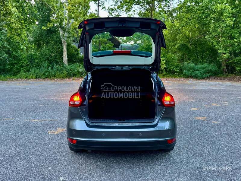 Ford Focus 1.6 TDCi/TITANIUM/