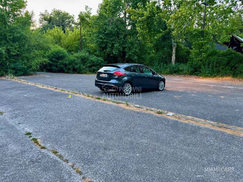 Ford Focus 1.6 TDCi/TITANIUM/