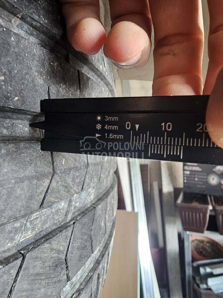 Vredestein 235/40 R18 Letnja