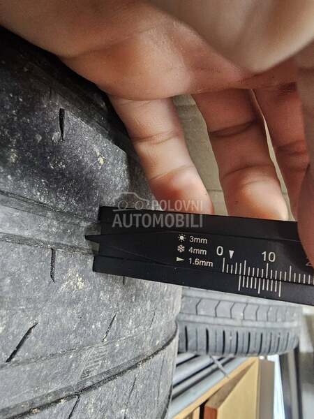 Vredestein 235/40 R18 Letnja
