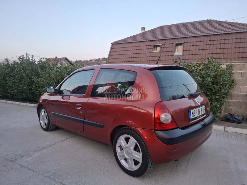 Renault Clio 