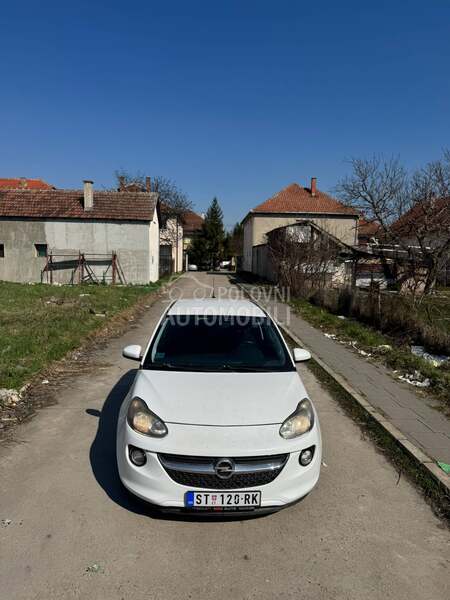Opel Adam 