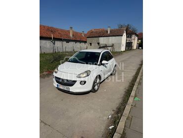 Opel Adam 