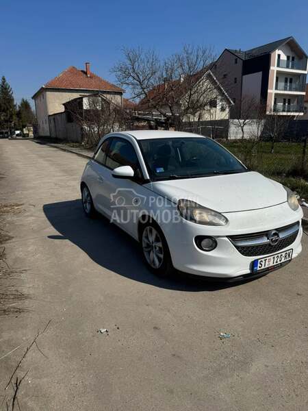 Opel Adam 