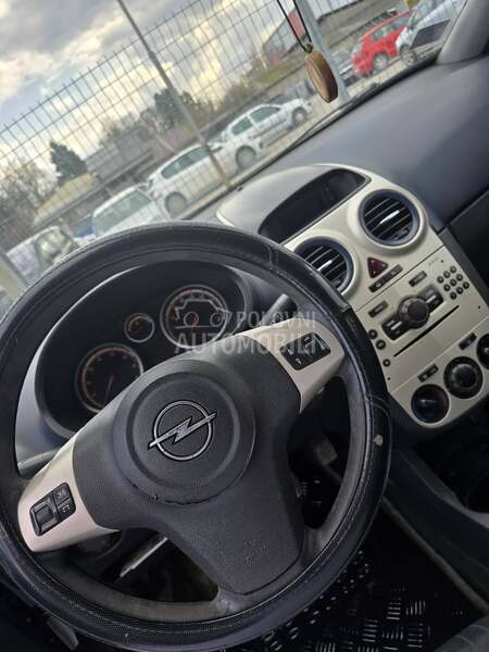 Opel Corsa D 